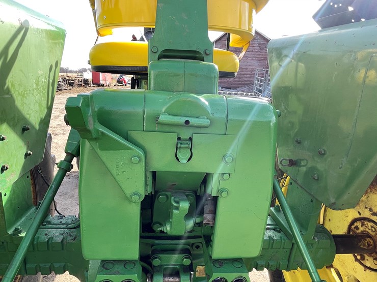 john-deere-4020-image-28
