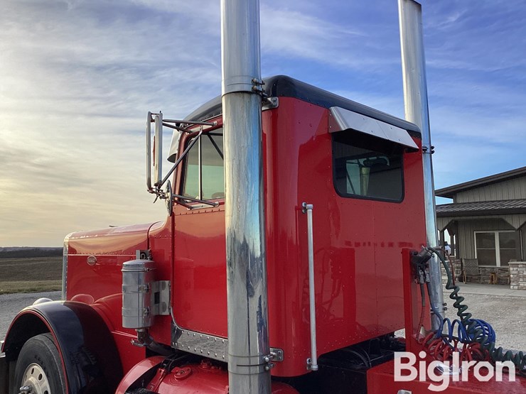 1989-peterbilt-379-image-16