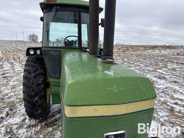 john-deere-4430-image-11