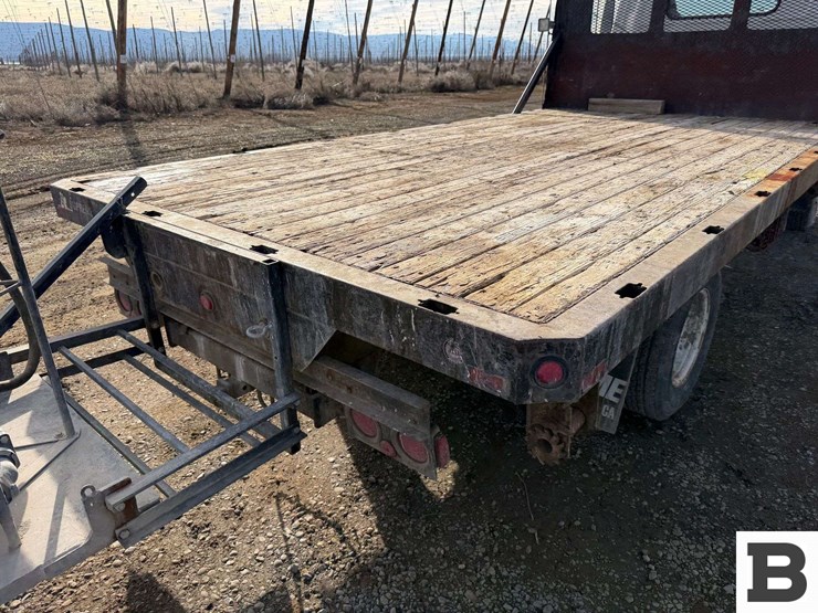 1999-isuzu-npr-image-24