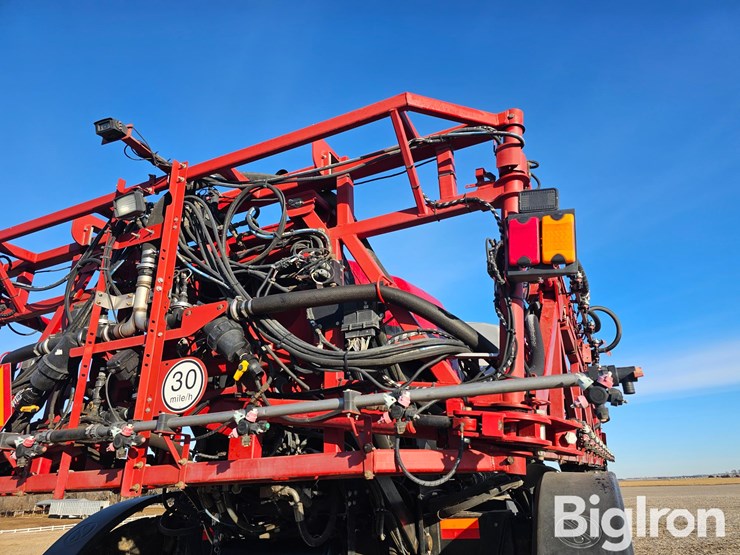 2016-case-ih-patriot-4440-image-19