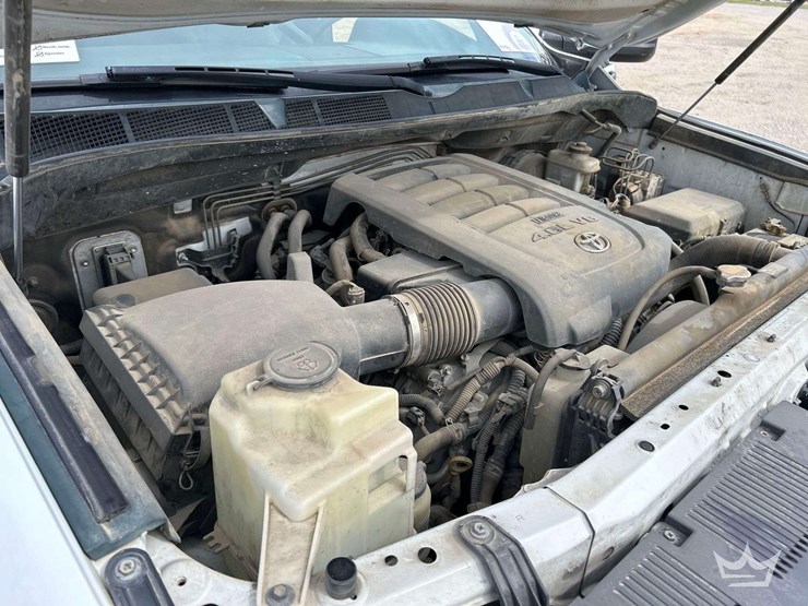 2014-toyota-tundra-image-9