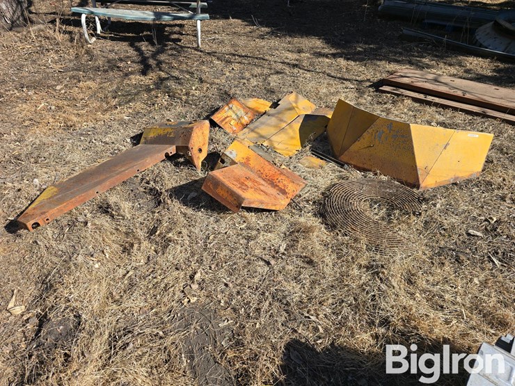 john-deere-444-image-1