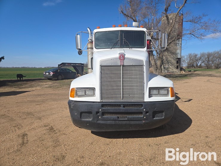 1989-kenworth-t600-image-2