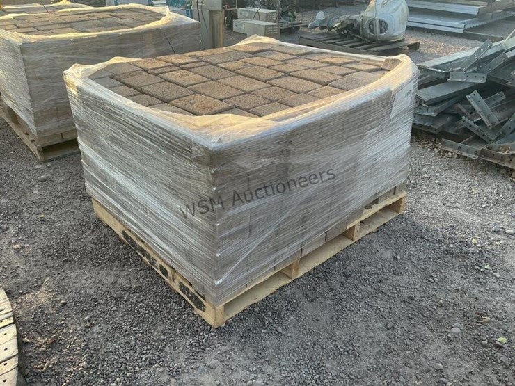 pallet-of-stone-pavers-image-3