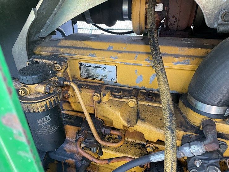 2005-deere-643j-image-23