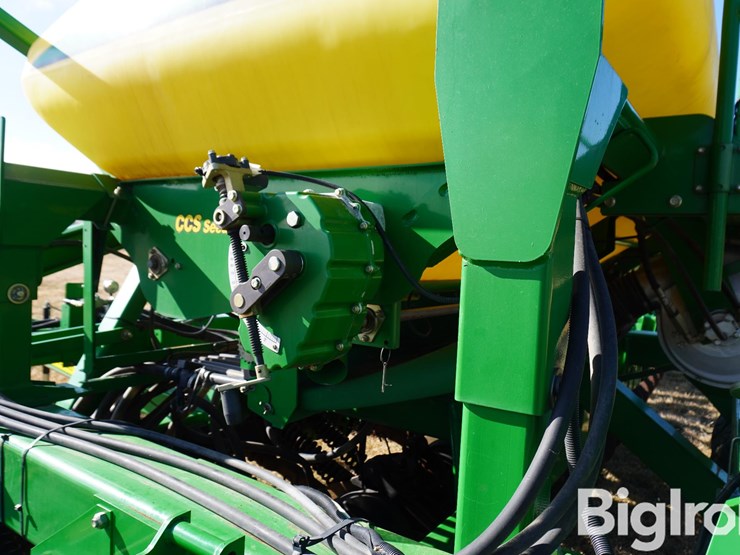 2004-john-deere-1690-ccs-image-15