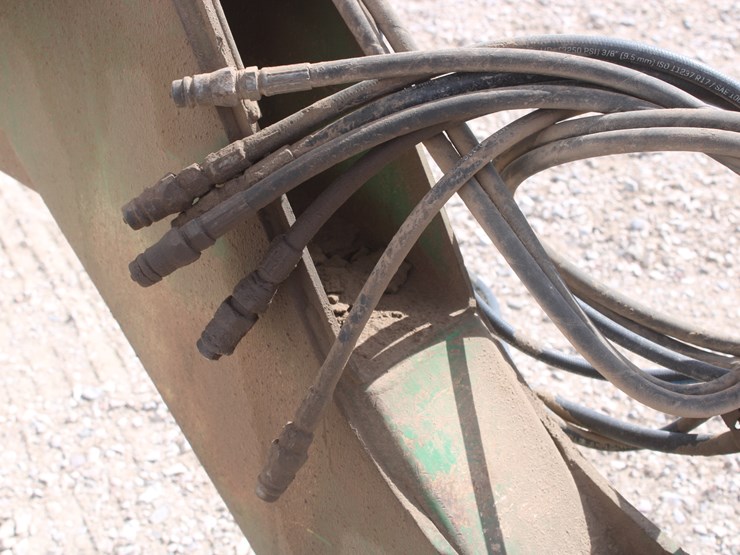 #1004-•-great-plains-3s-400d-solid-stand-grain-drill-image-17