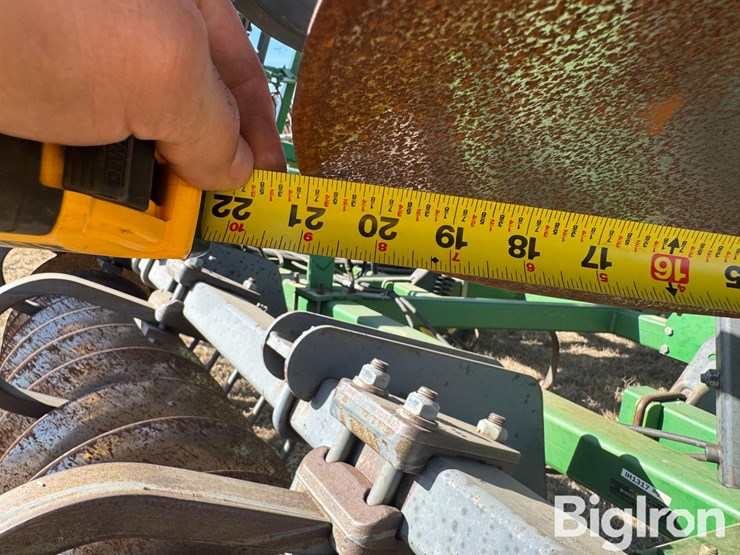 john-deere-726-image-18