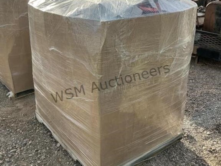 large-box-of-household-maintenance-items-image-3