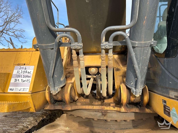 2016-john-deere-470g-hydraulic-excavator-image-28