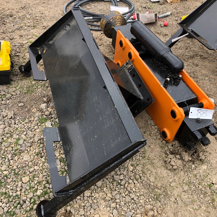 #88 • SKID STEER POST DRIVER