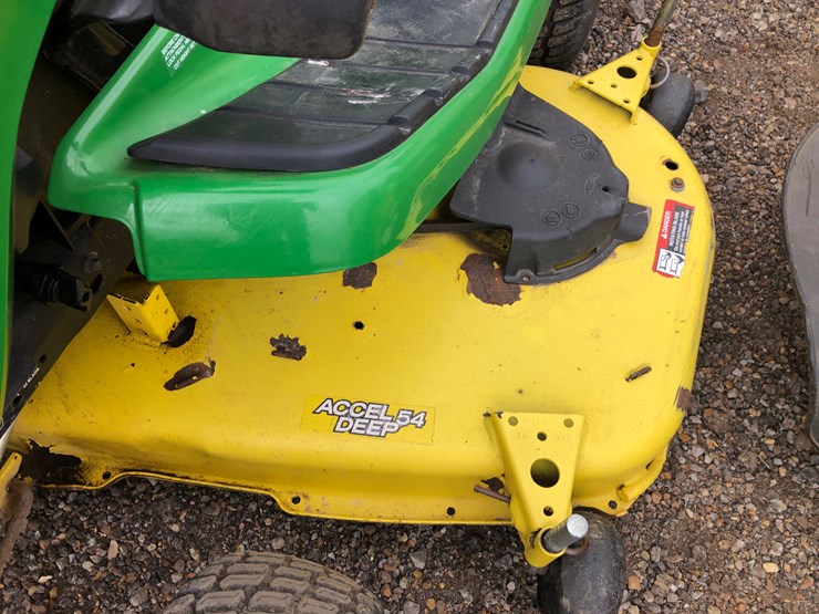 john-deere-x380-image-3