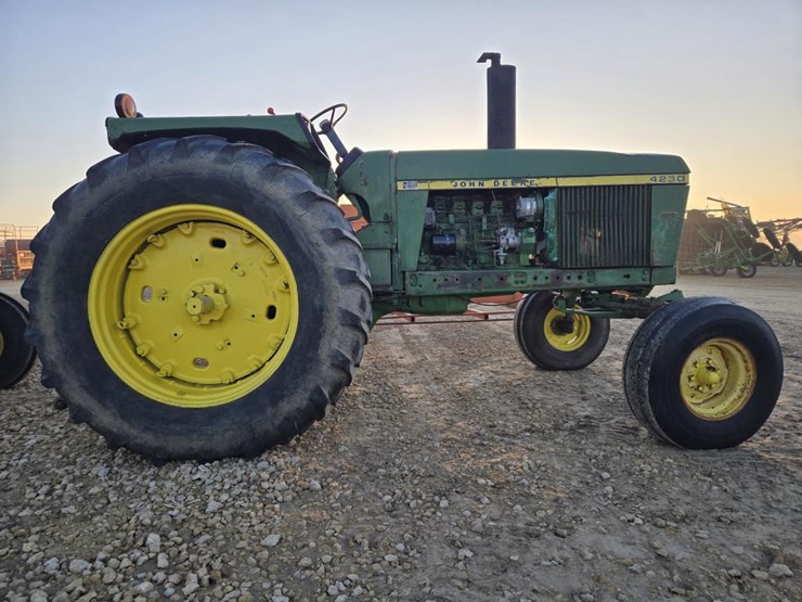 john-deere-4230-image-5