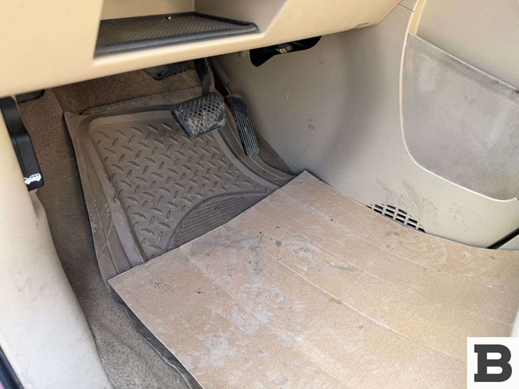 2006-chevrolet-equinox-image-28