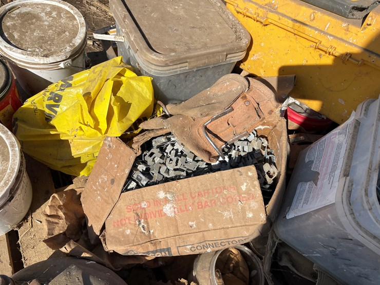 #7411-•-dewalt-battery-powered-tools-(bloomer,-wi)-image-3