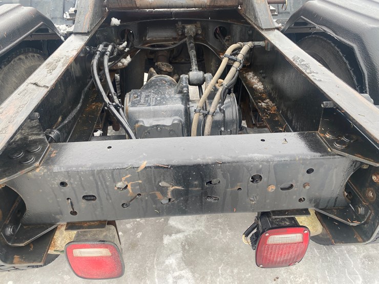 #1145-•-2009-mack-gu713-semi-tractor-(has-wi-title)-(mosinee,-wi)-image-60