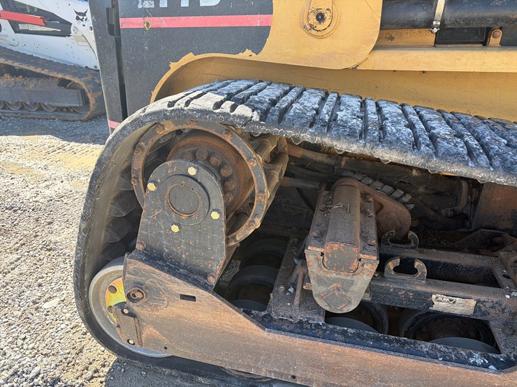 caterpillar-277b-image-10