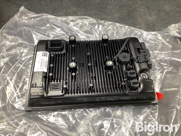 2025-john-deere-2-image-6