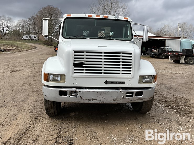 1999-international-4700-image-2