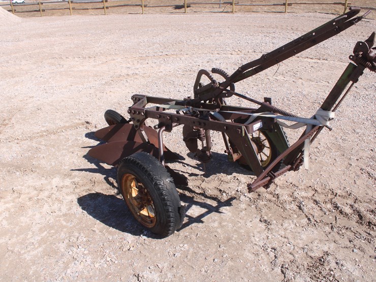 2029-john-deere-2-image-2