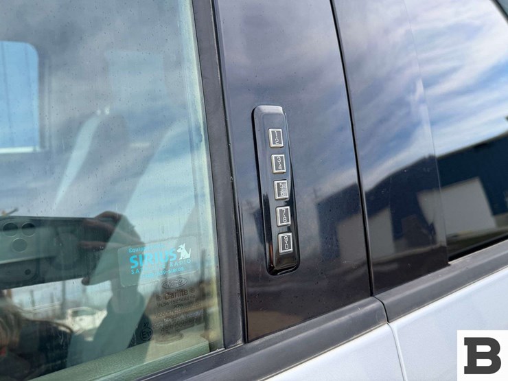 2015-ford-f150-image-16