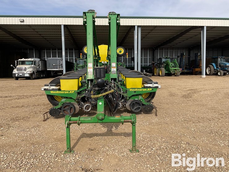 2007-john-deere-1770nt-image-2