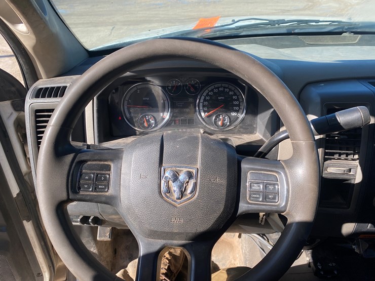 2012-dodge-ram-5500-image-27