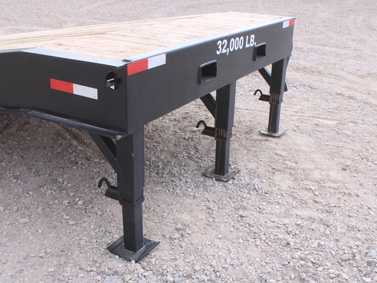 #2021-•-industrious-america-adjustable-load-ramp-32k-lb-capacity-image-10