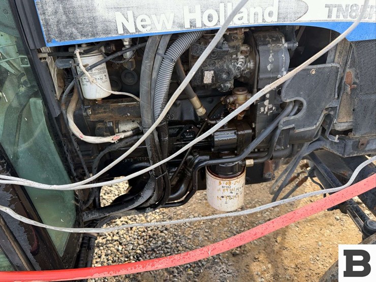 2008-new-holland-tn85fa-image-19
