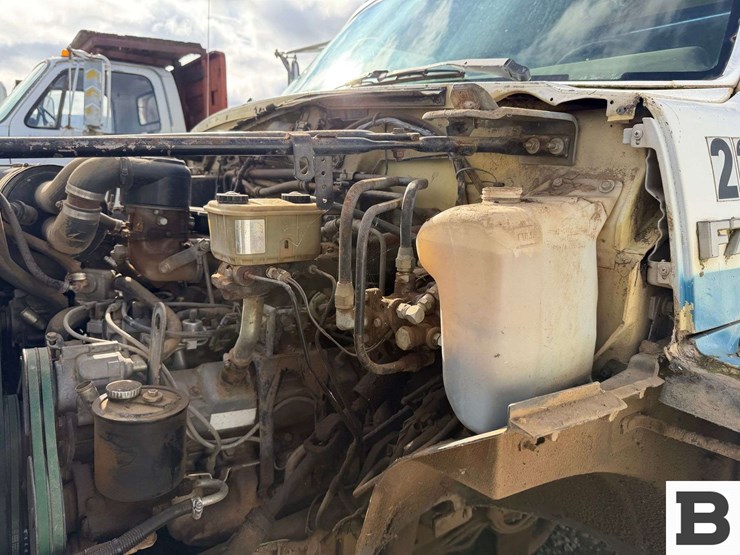 1993-ford-f700-image-23