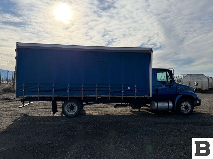 2015-international-durastar-4300-image-6