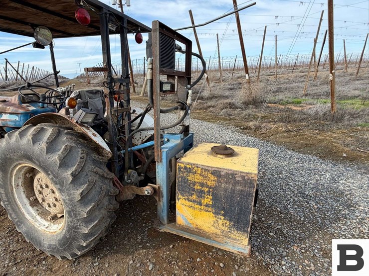 1985-ford-4610-image-17