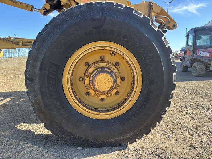 caterpillar-143h-image-26