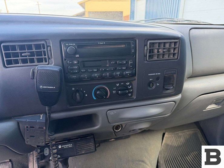 2002-ford-f250-image-28