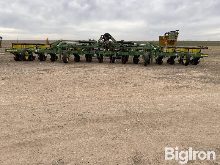 john-deere-1720-image-2