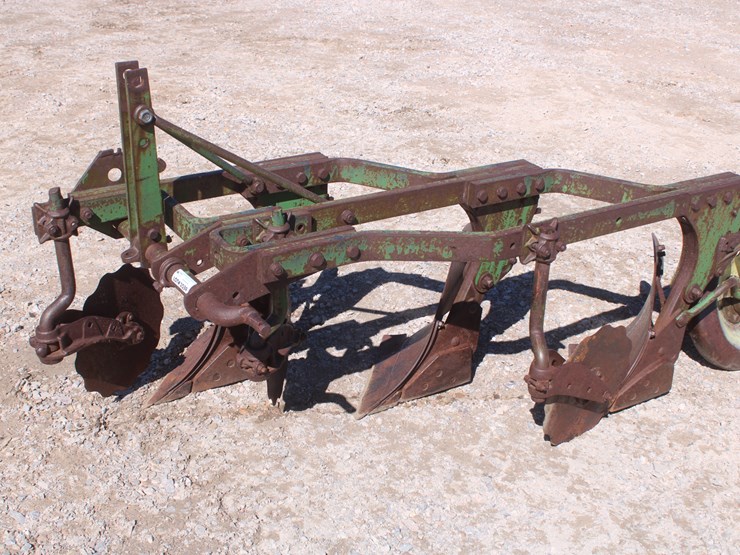 #2039-•-john-deere-3-bottom-plow-image-5