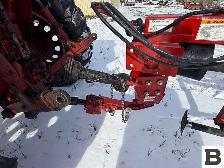 2013-new-holland-h7230-image-32