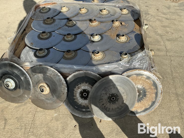 john-deere-1775-image-10