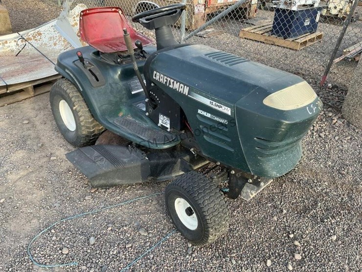 craftsman-riding-lawnmower-image-1