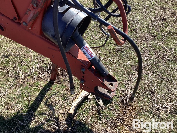 new-holland-644-image-10