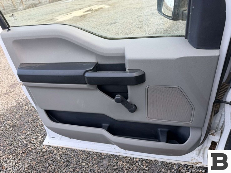 2019-ford-f350-image-28