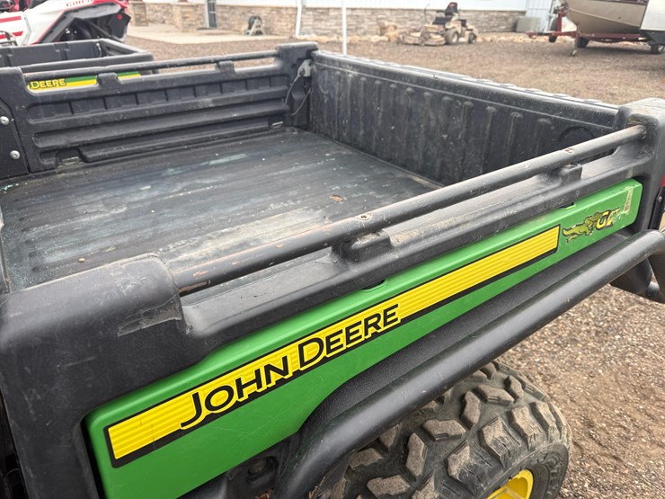 2015-john-deere-gator-image-11