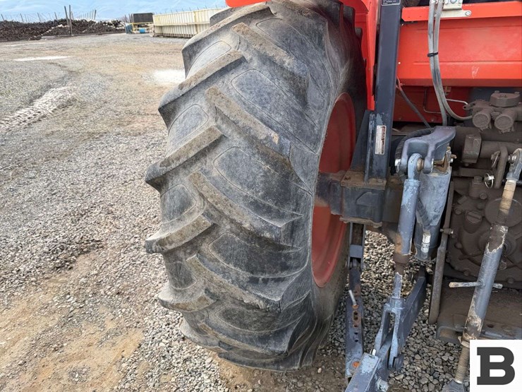 2016-kubota-m5-091-image-17