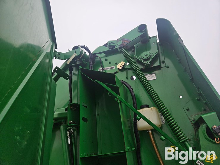 2007-john-deere-568-image-18