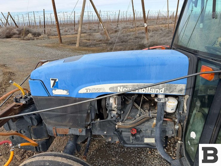 2008-new-holland-tn85fa-image-12