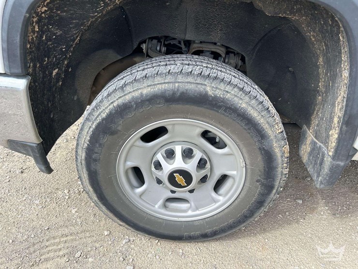 2021-chevrolet-silverado-2500-image-29