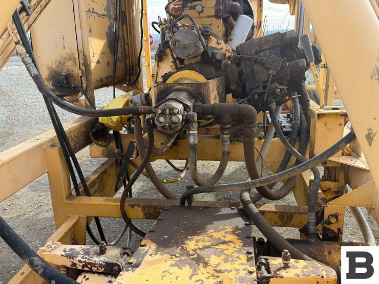 1995-international-915-image-21