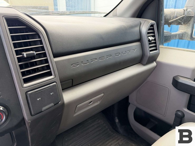 2019-ford-f350-image-15