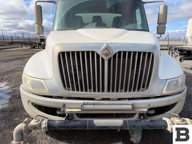 2003-international-durastar-4300-image-6